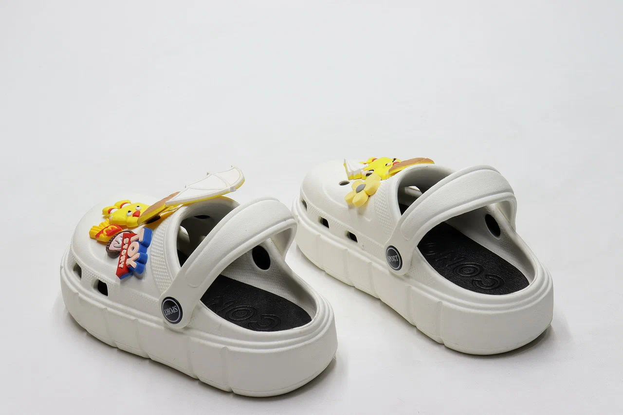 Ст.цена 690р.Сабо детские (24-35)р. / шт.