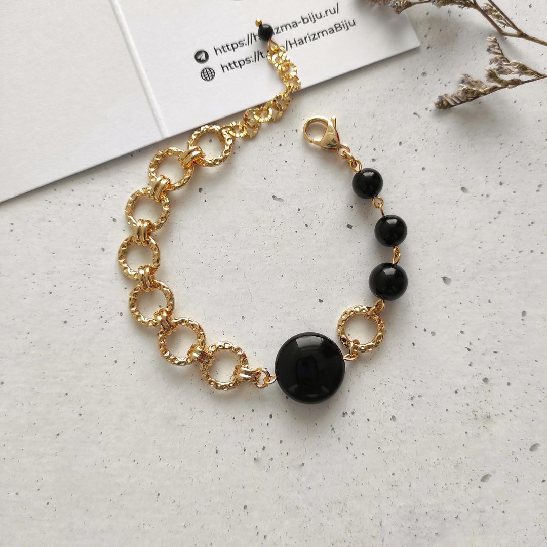 Браслет-цепь с черным агатом в позолоченой фурнитуре