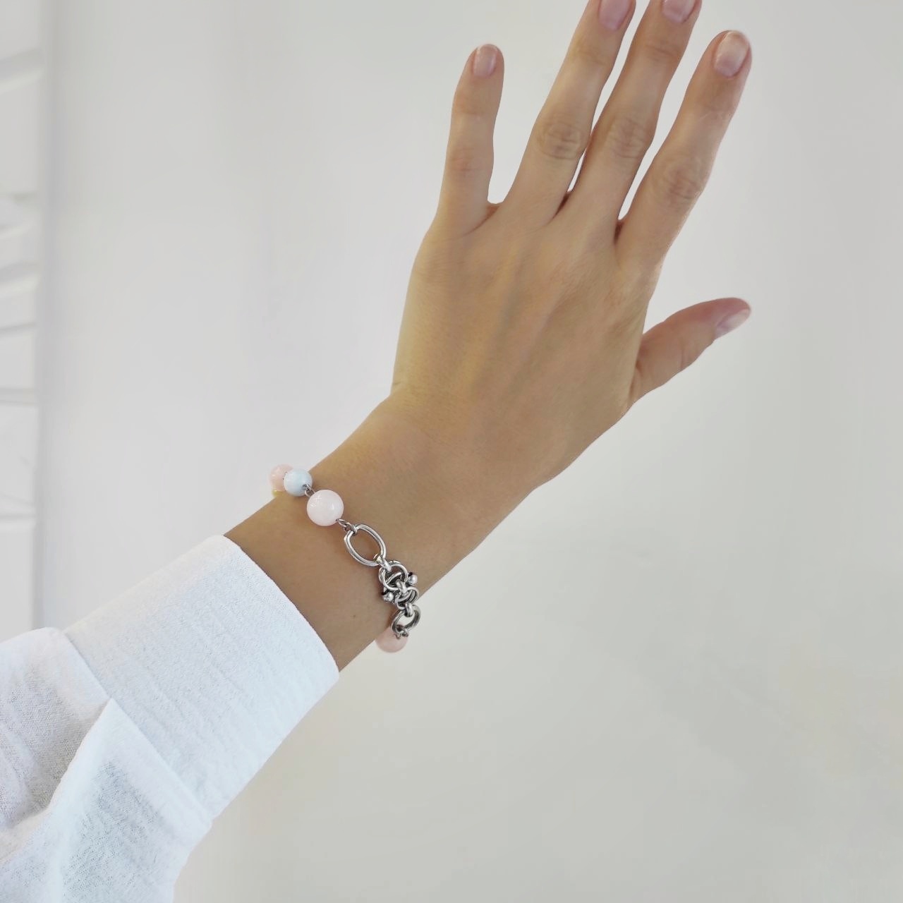 Браслет с кварцем пастельных оттенков: розовый, голубой, зелёный