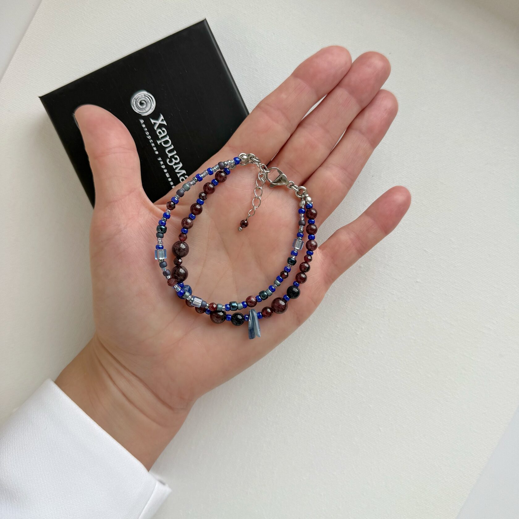 Браслет двойной из натуральных камней: гранат, кианит, лазурит, авантюрин