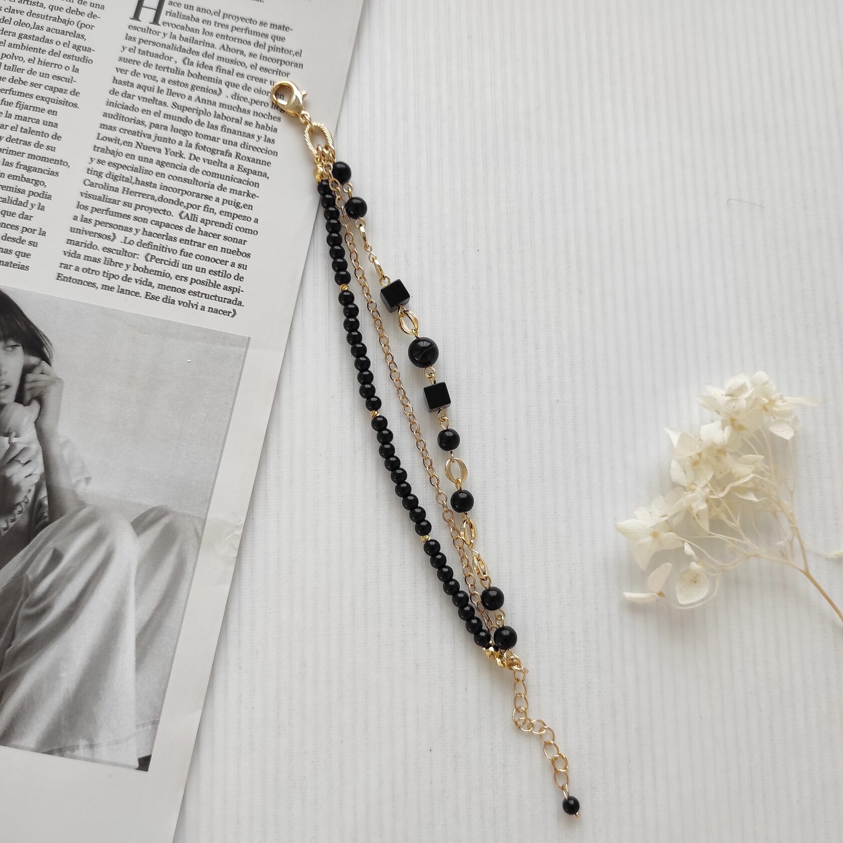 Многослойный браслет из черного агата и оникса в позолоченой фурнитуре