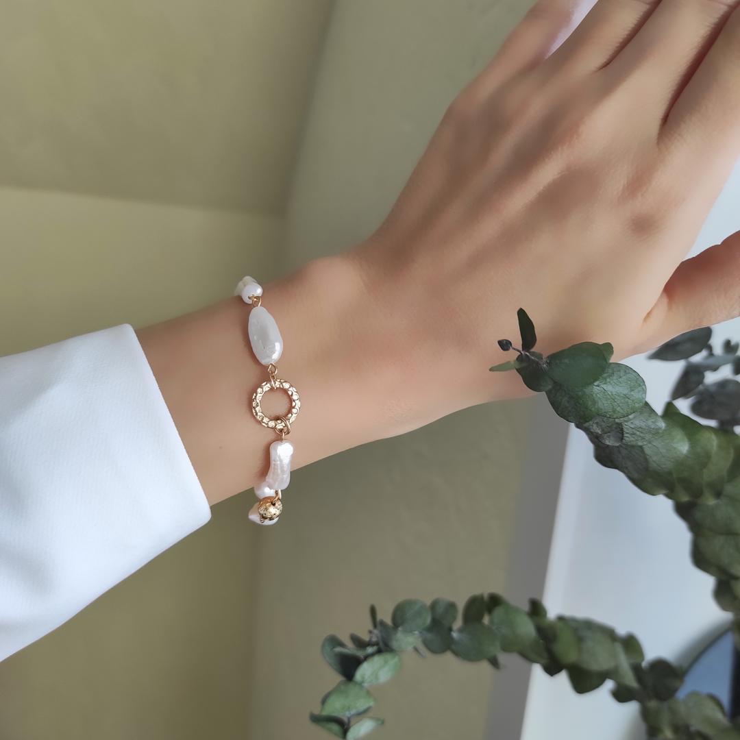 Браслет с жемчугом Бива в позолоченной фурнитуре