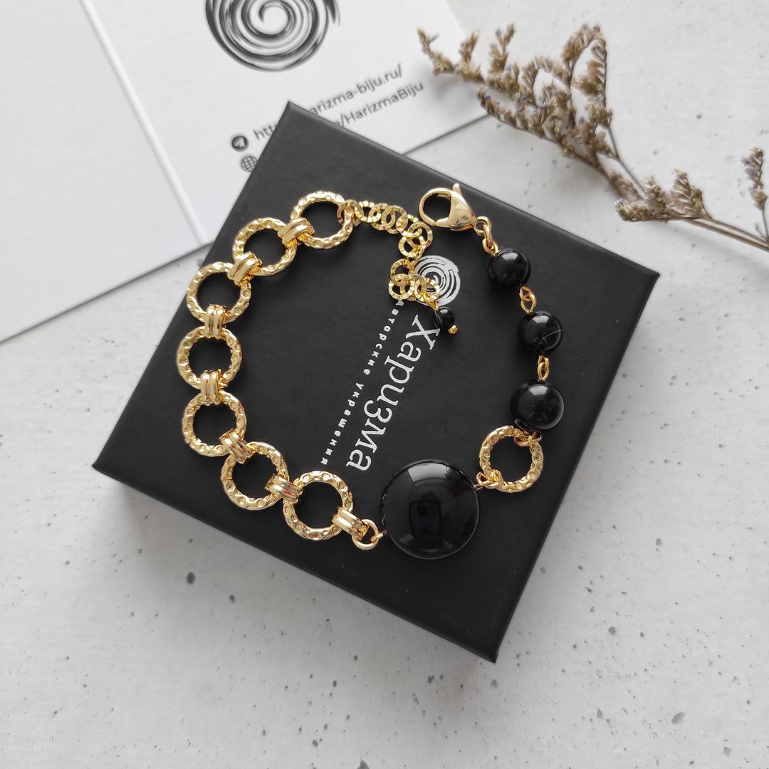 Браслет-цепь с черным агатом в позолоченой фурнитуре