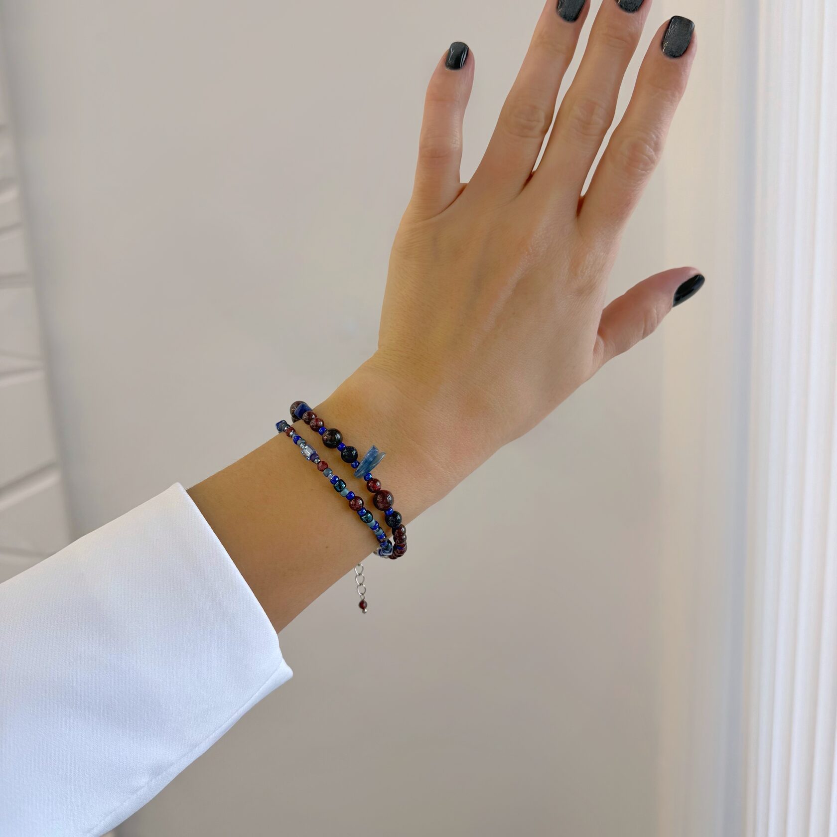 Браслет двойной из натуральных камней: гранат, кианит, лазурит, авантюрин