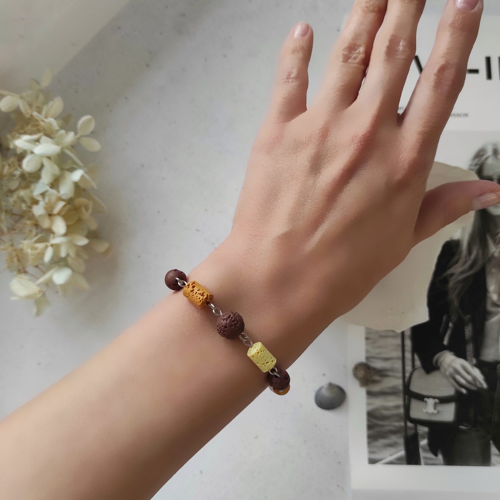 Браслет из вулканита: оранжевый + жёлтый + шоколадный оттенки