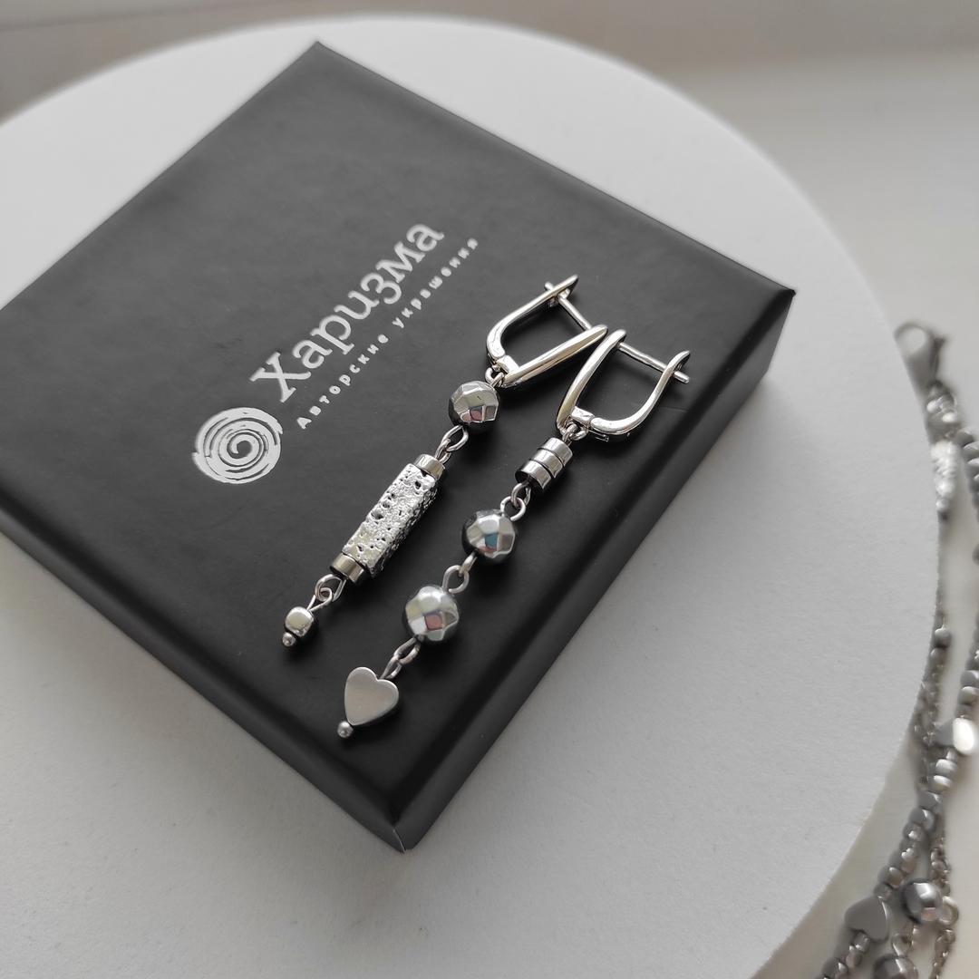 Серьги с серебристым гематитом, вулканитом
