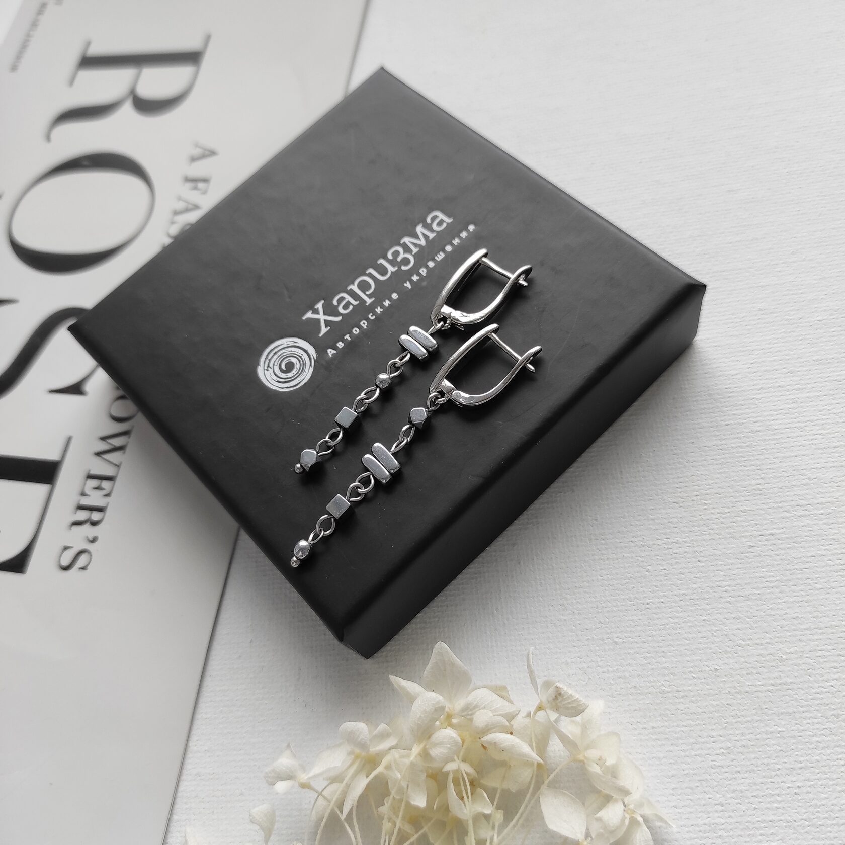 Серьги асимметрия из гематита серебристого цвета