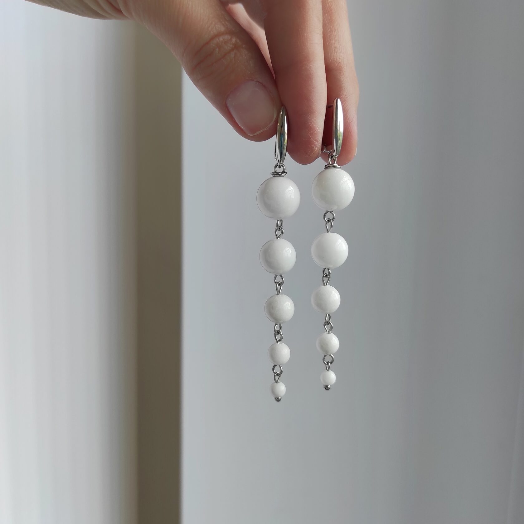 Серьги с белым агатом 5 камней