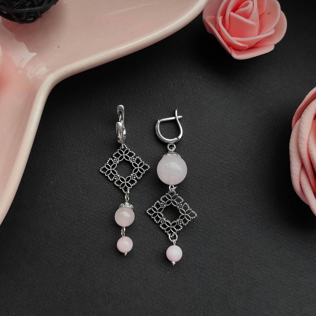 Серьги с розовым кварцем Ромб