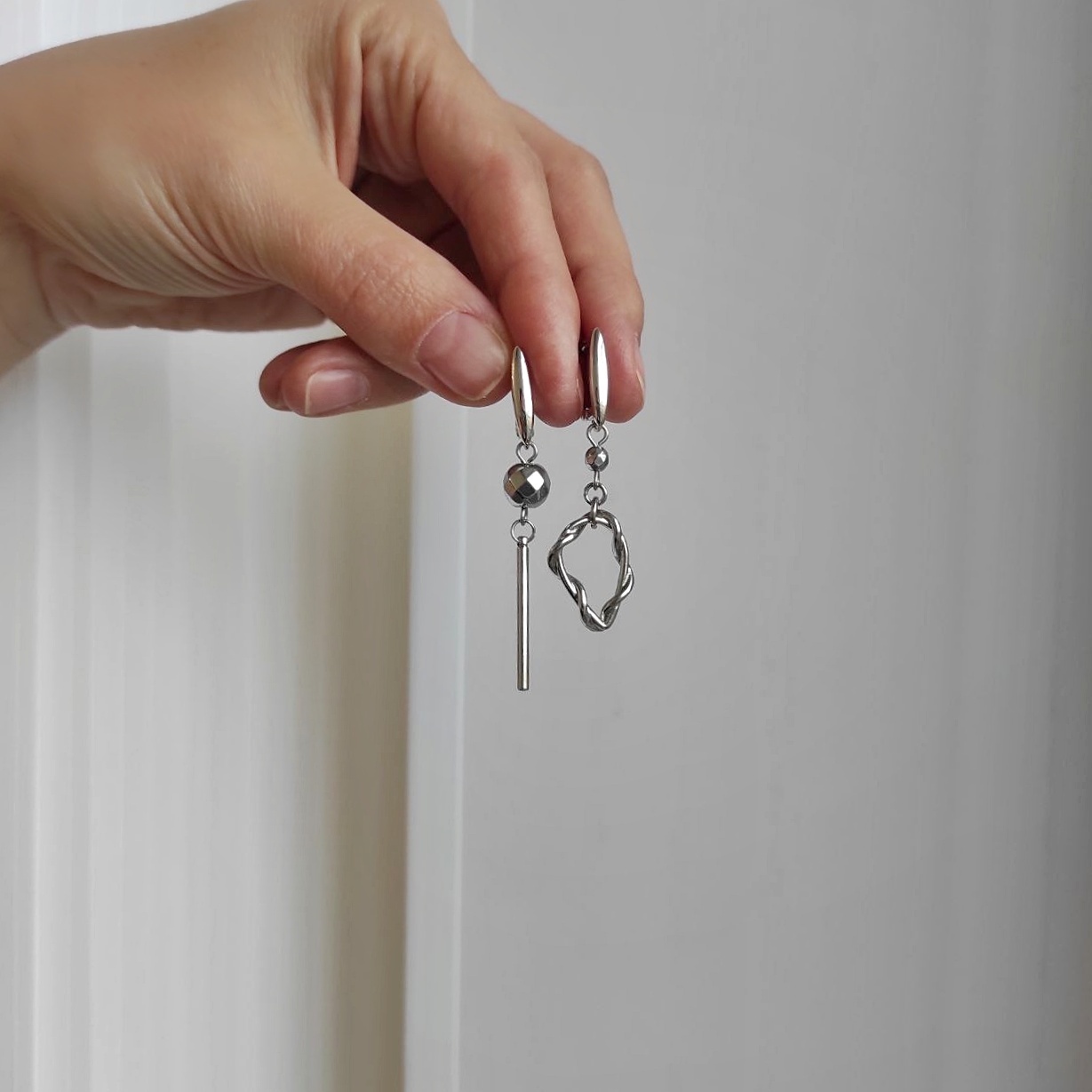 Серьги ювелирная бижутерия с гематитом серебристого цвета