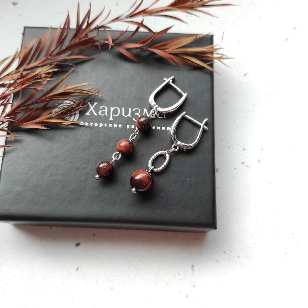 Серьги с камнем