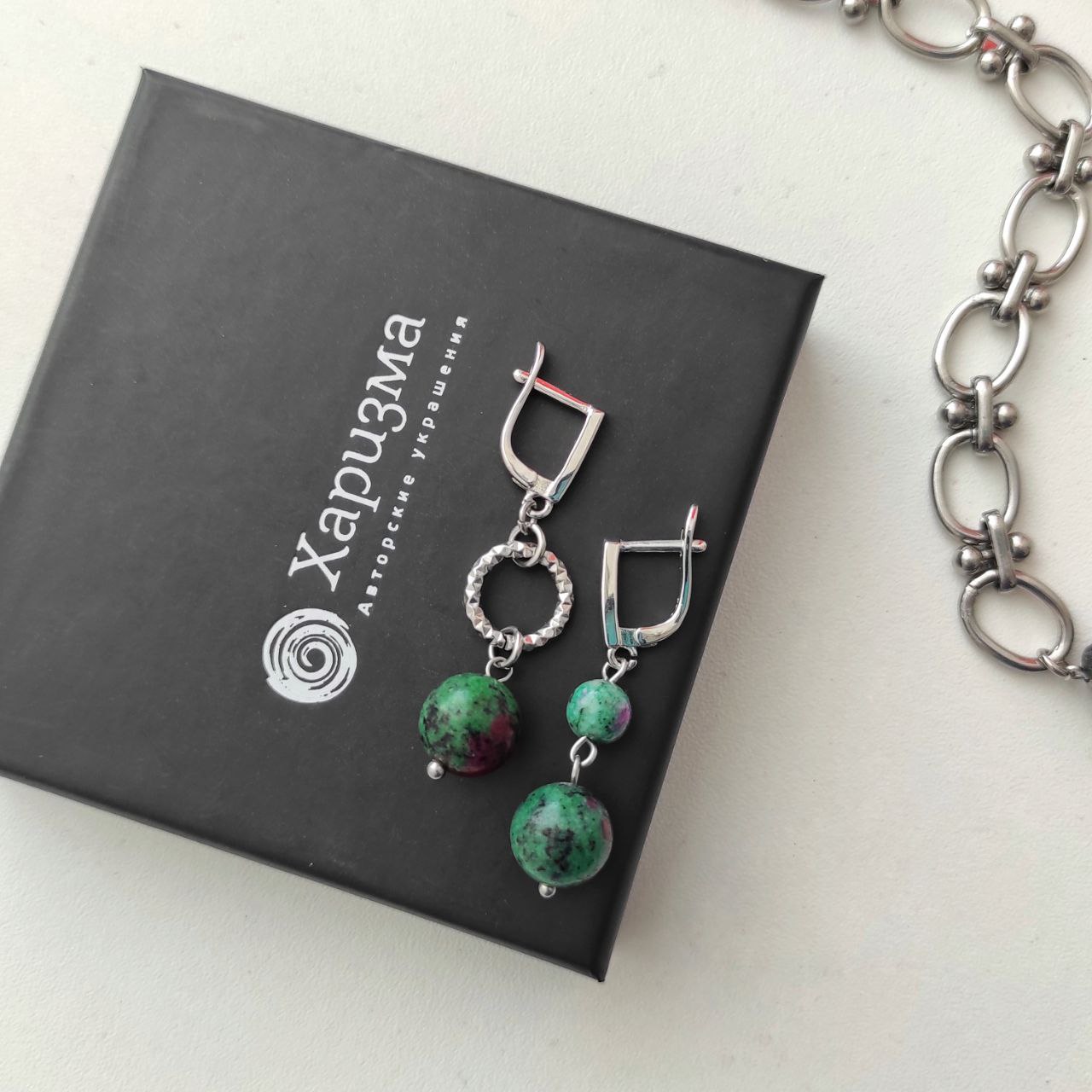 Серьги с цоизитом