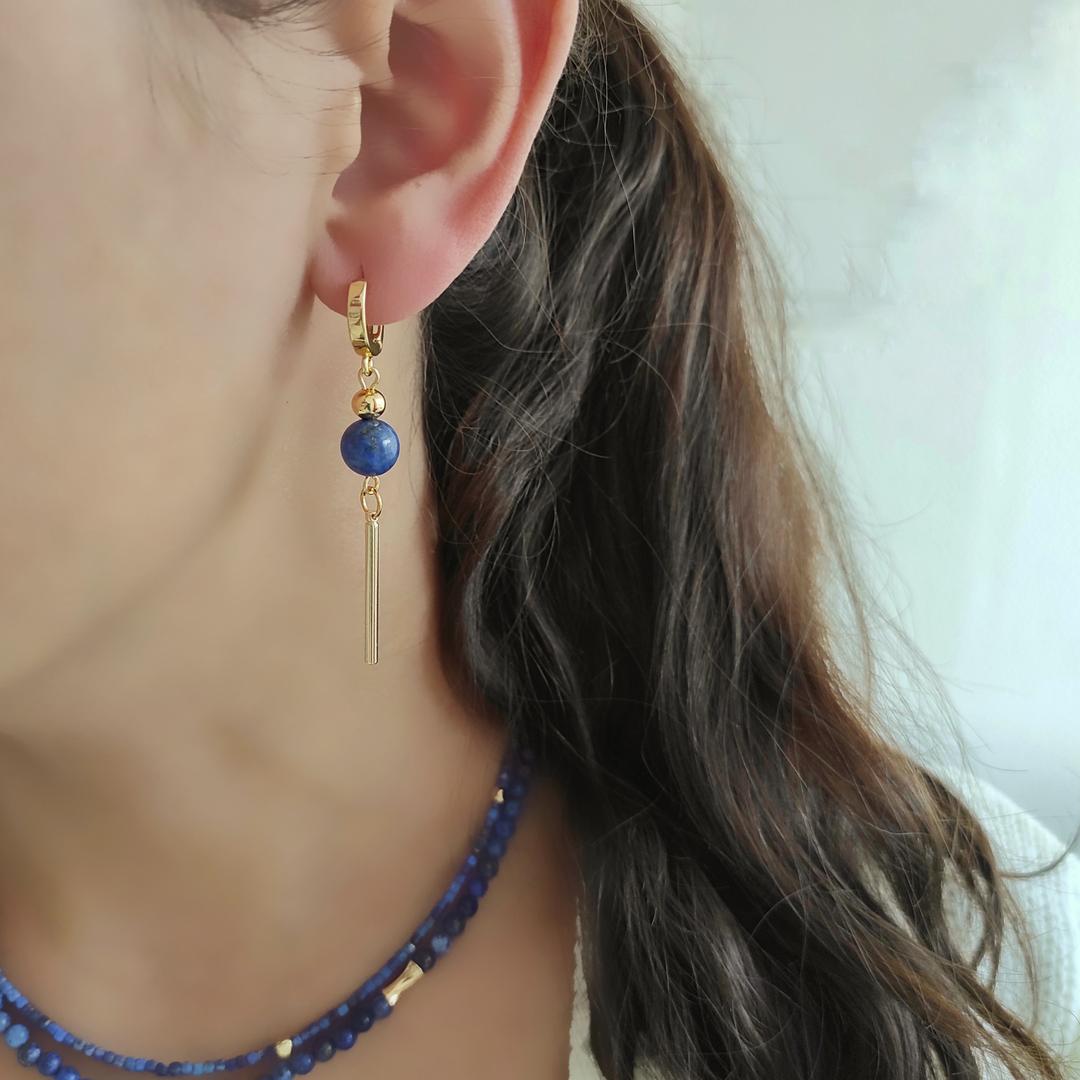 Серьги с лазуритом и шариком в позолоченной фурнитуре