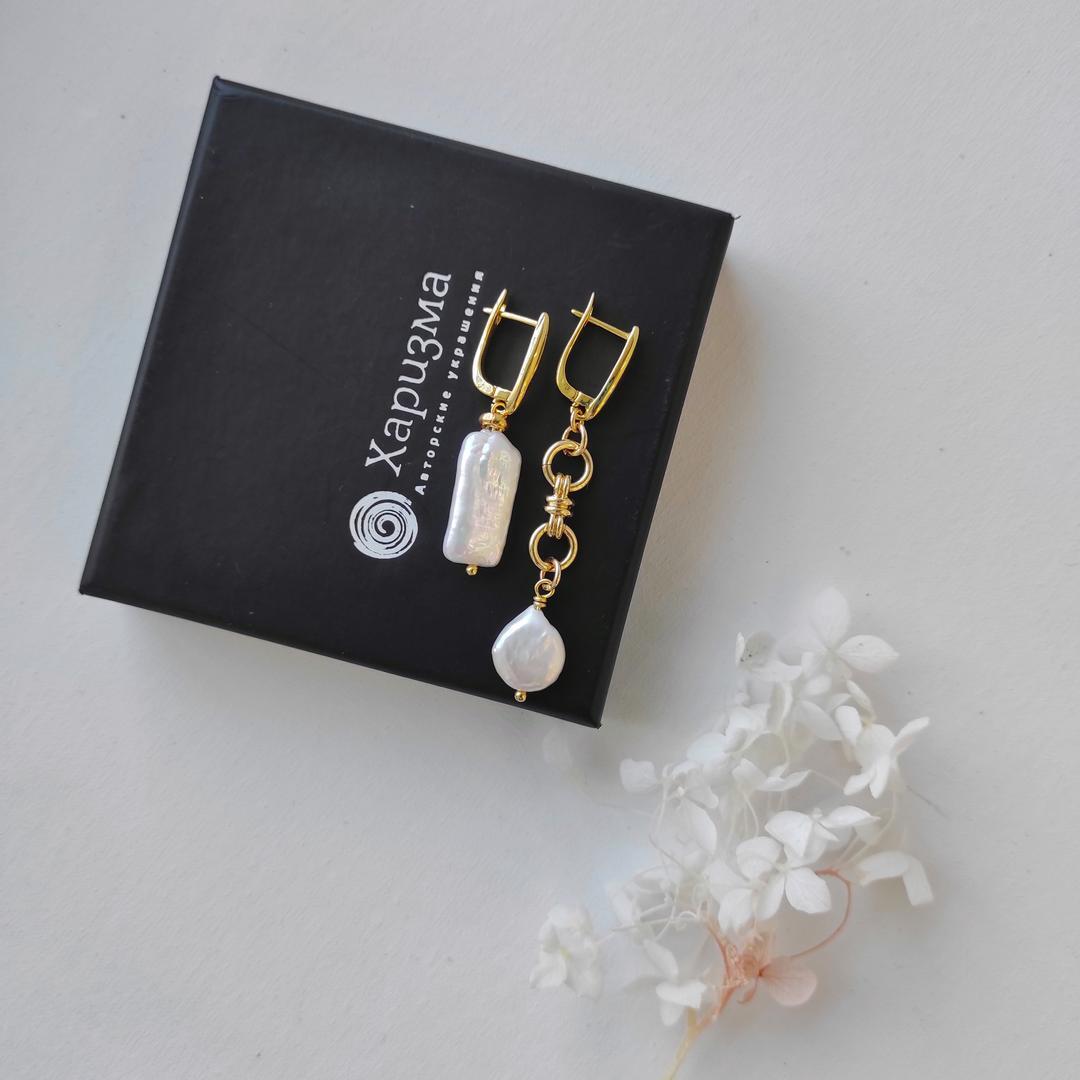 Серьги с барочными жемчужинами в позолоченой фурнитуре