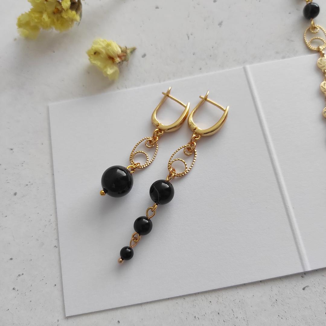 Серьги с черным агатом ажурные элементы