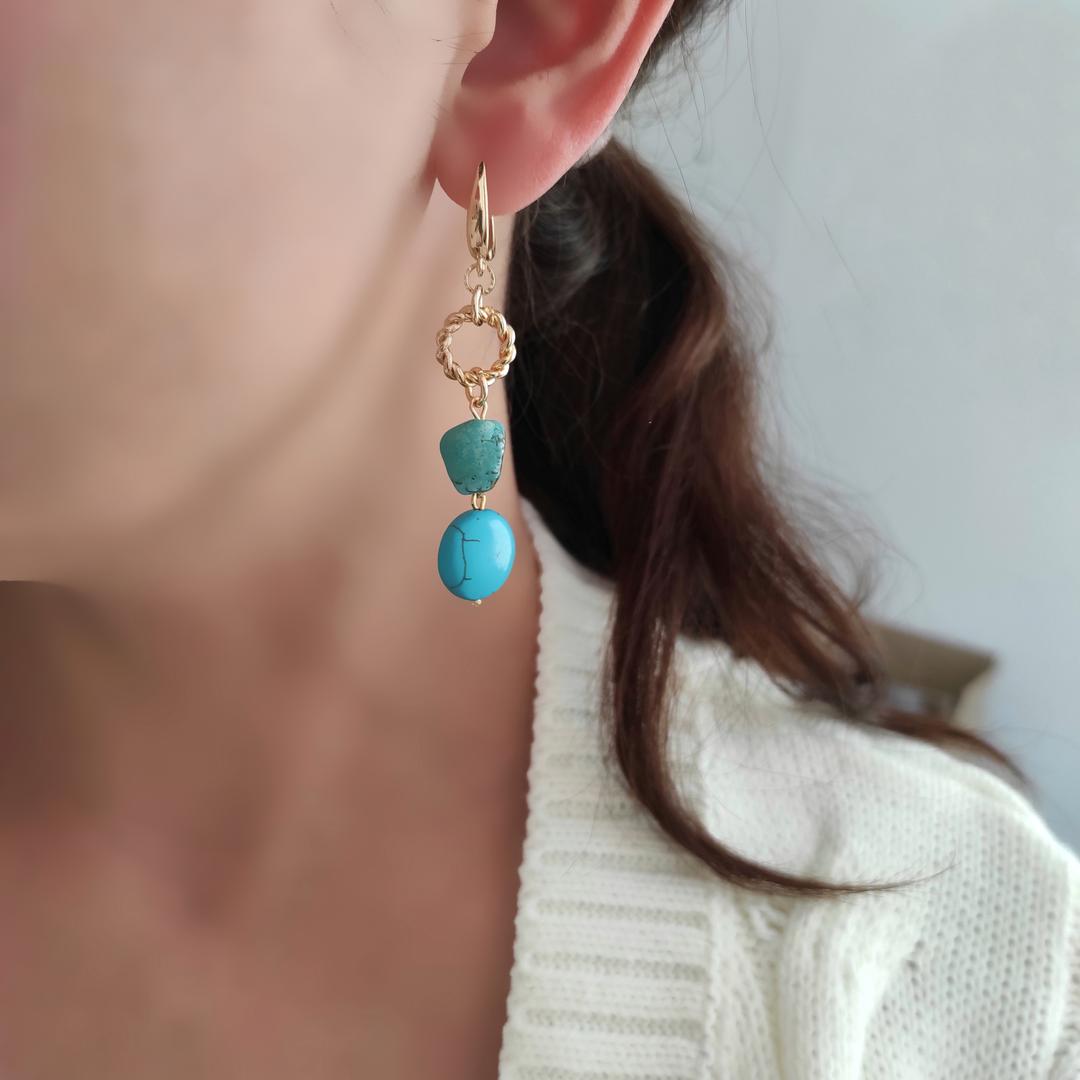 Серьги с турквенитом, говлитом