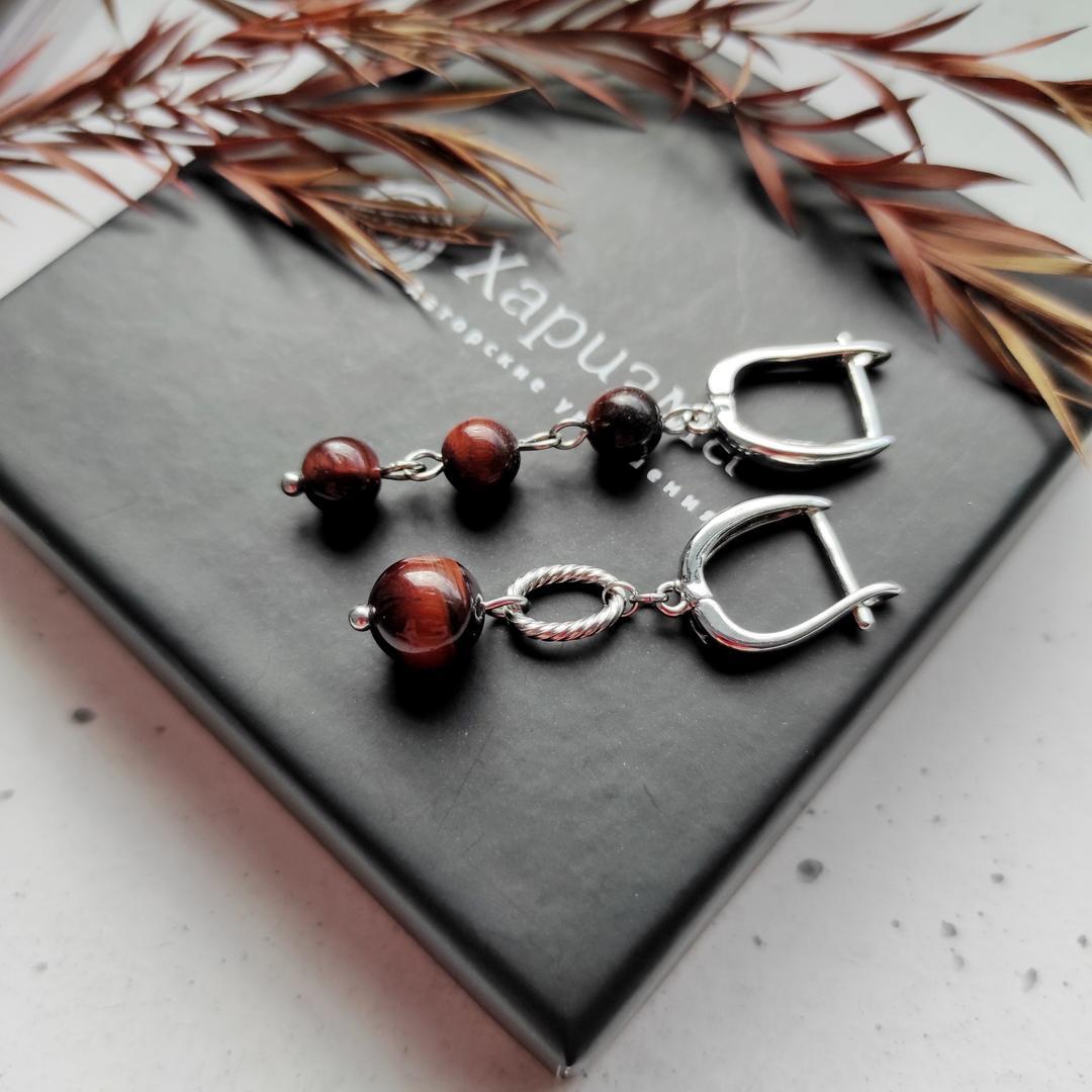 Серьги с камнем