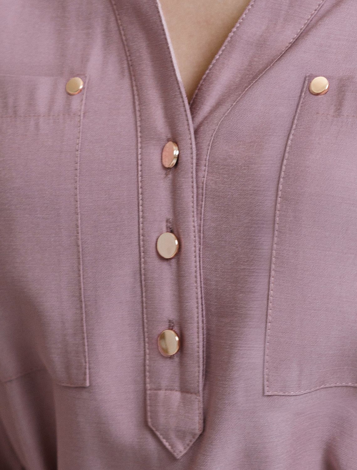 Платье-рубашка А-силуэта с поясом и карманами из плотного лиоцелла