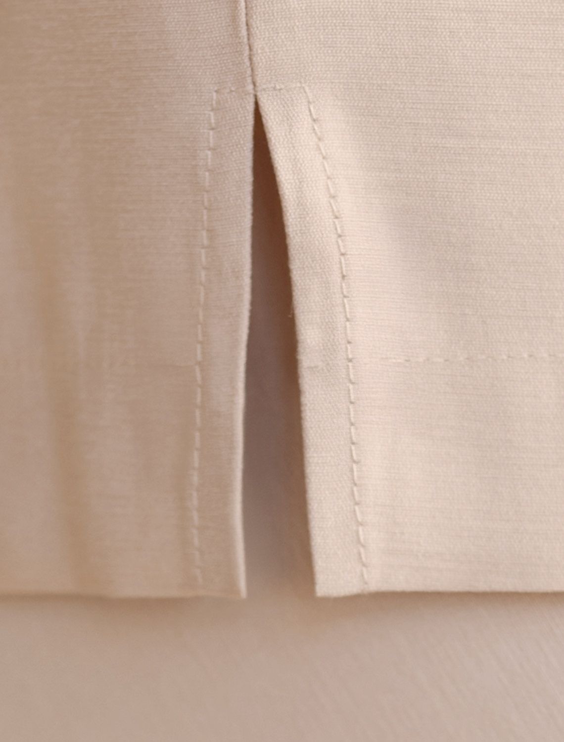 Топ c вырезом лодочка из плотного лиоцелла