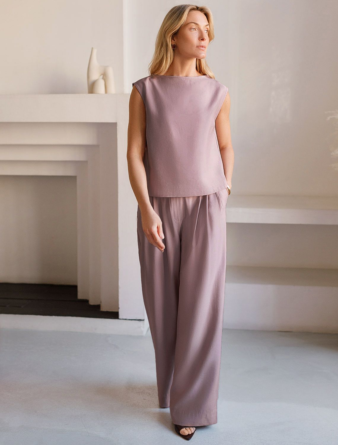 Топ c вырезом лодочка из плотного лиоцелла