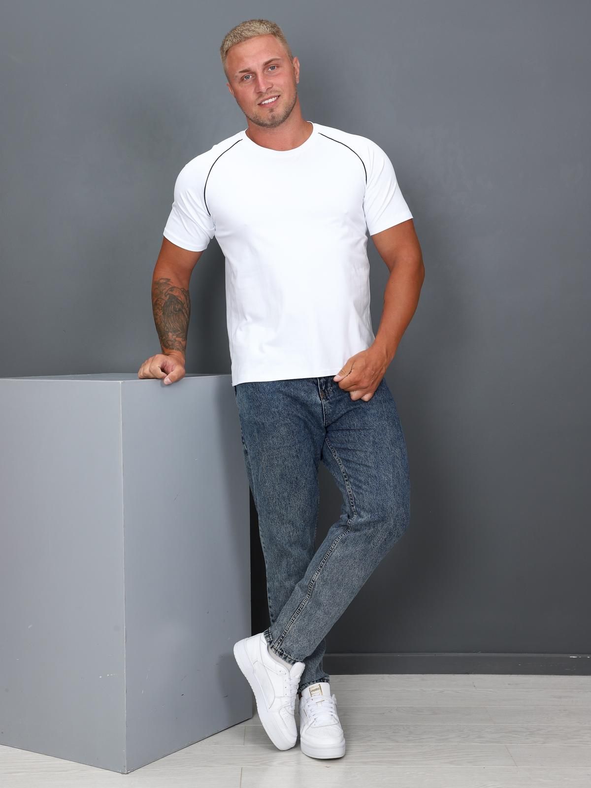 Футболка мужская Атлет / белый