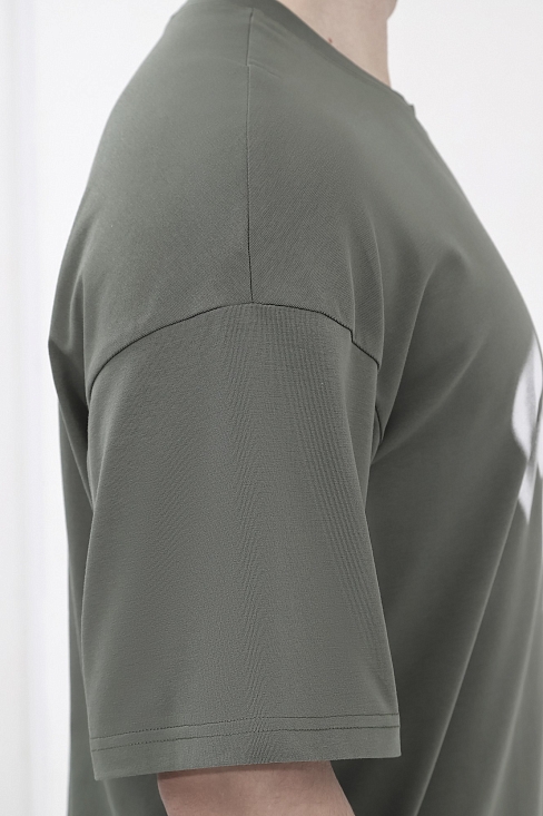 Мужская футболка Леон-4 / хаки