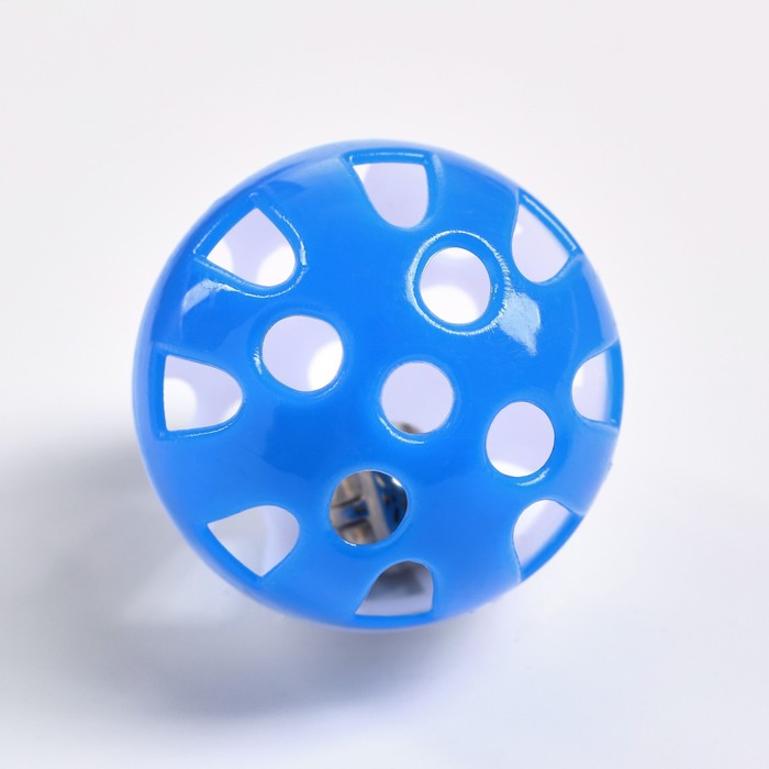 Шарик для кошек с бубенчиком «Луна», 3.8 см, синий/белый