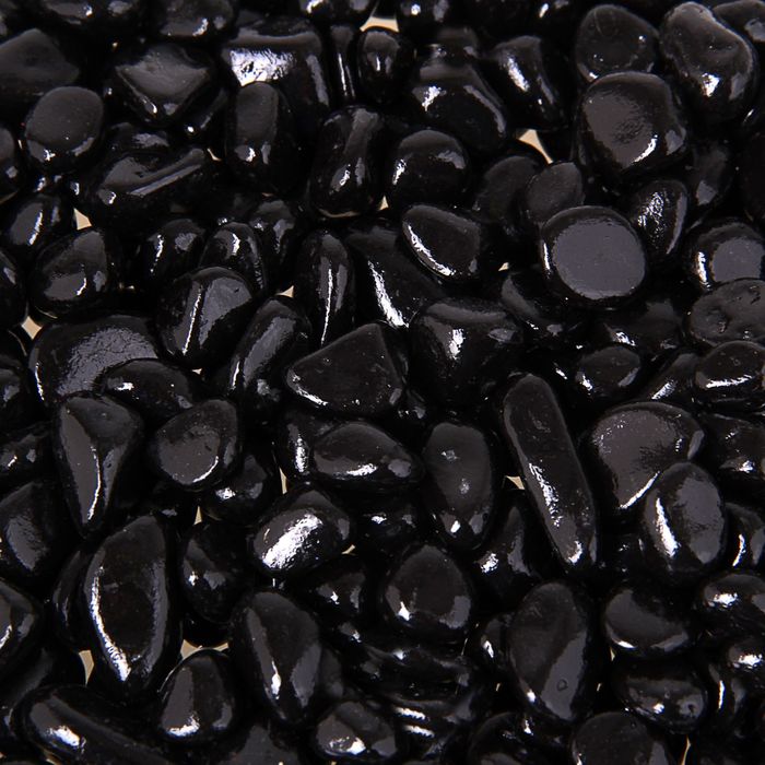 Грунт для аквариума DECOR DE «Галька цветная», фр. 8-12 мм, чёрная, 800 г