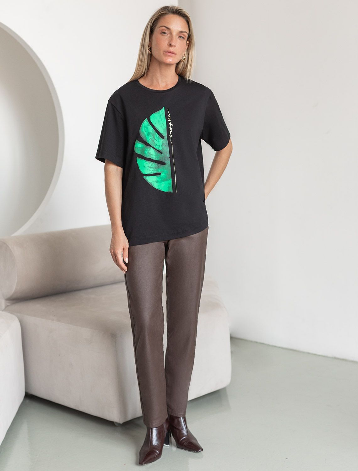 Ст.цена 990р Футболка из премиального хлопка с авторским принтом D49.089 черный_inspire