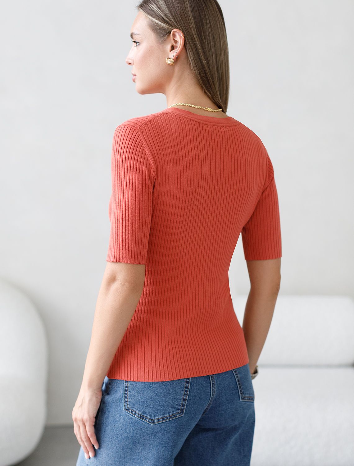 Ст.цена 1990р Джемпер тонкой вязки из вискозы с нейлоном D39.337 терракотовый