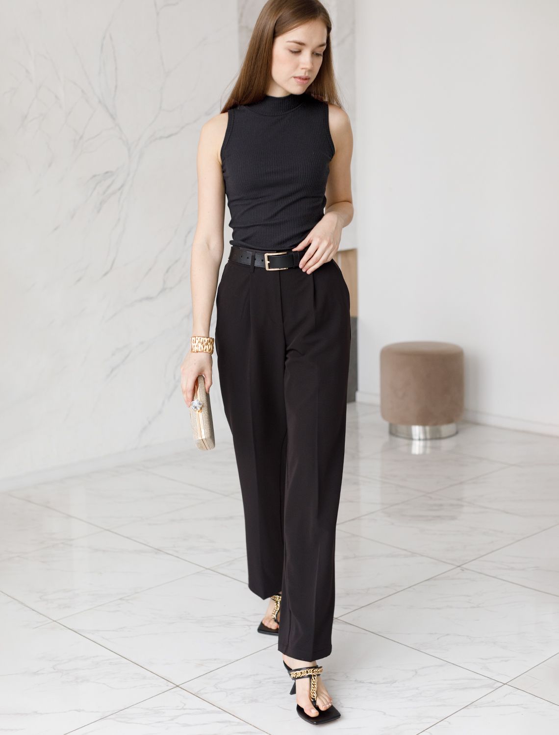 Ст.цена 1250р Топ из трикотажа в широкий рубчик D43.173 черный