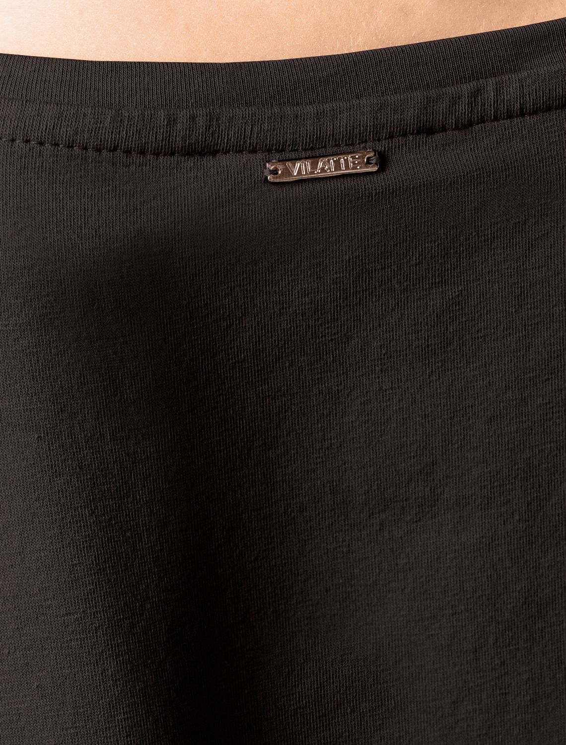 Ст.цена 1150р Футболка с цельнокроеным рукавом из премиального хлопка D49.920 черный