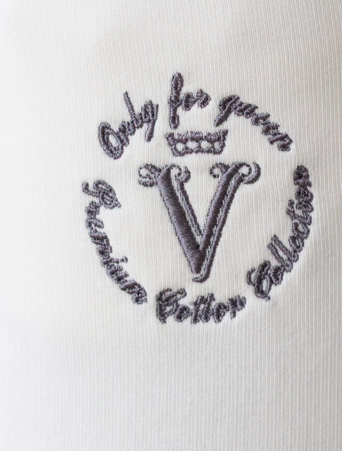 Ст.цена 2390р Джемпер с воротом на молнии из петельчатого футера трехнитки с эластаном D49.130 молочный