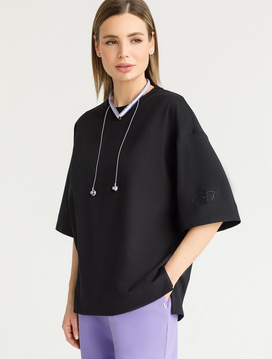 Ст.цена 1250р Свободная футболка из премиального хлопка D49.094 черный