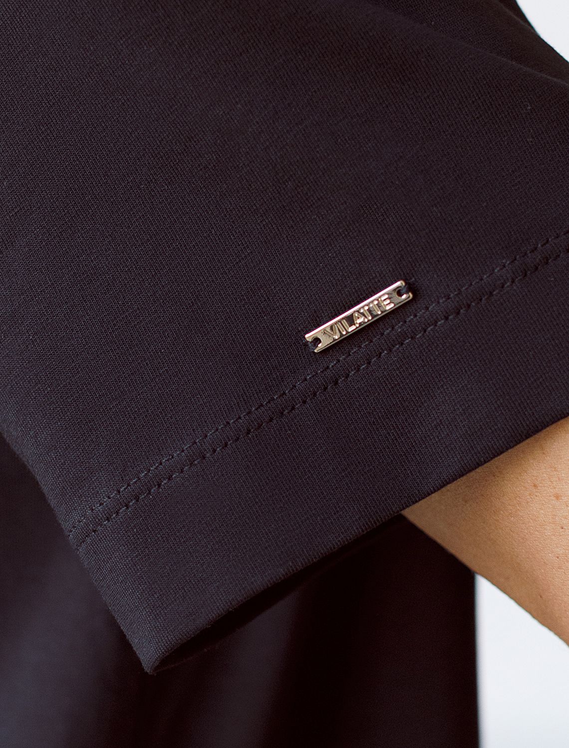 Ст.цена 1290р Футболка из премиального хлопка с авторским принтом D49.098 черный_do nothing club