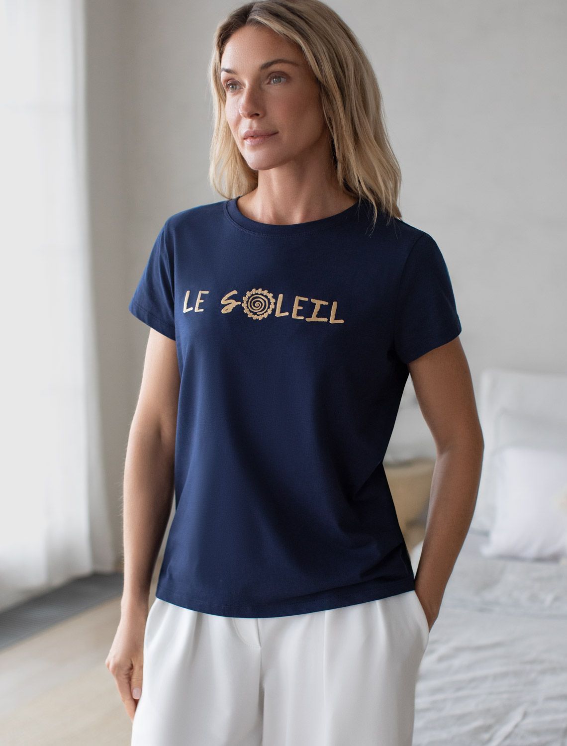 Ст.цена 990р Футболка из 100% хлопка с авторским принтом D49.092 т.синий_le_soleil