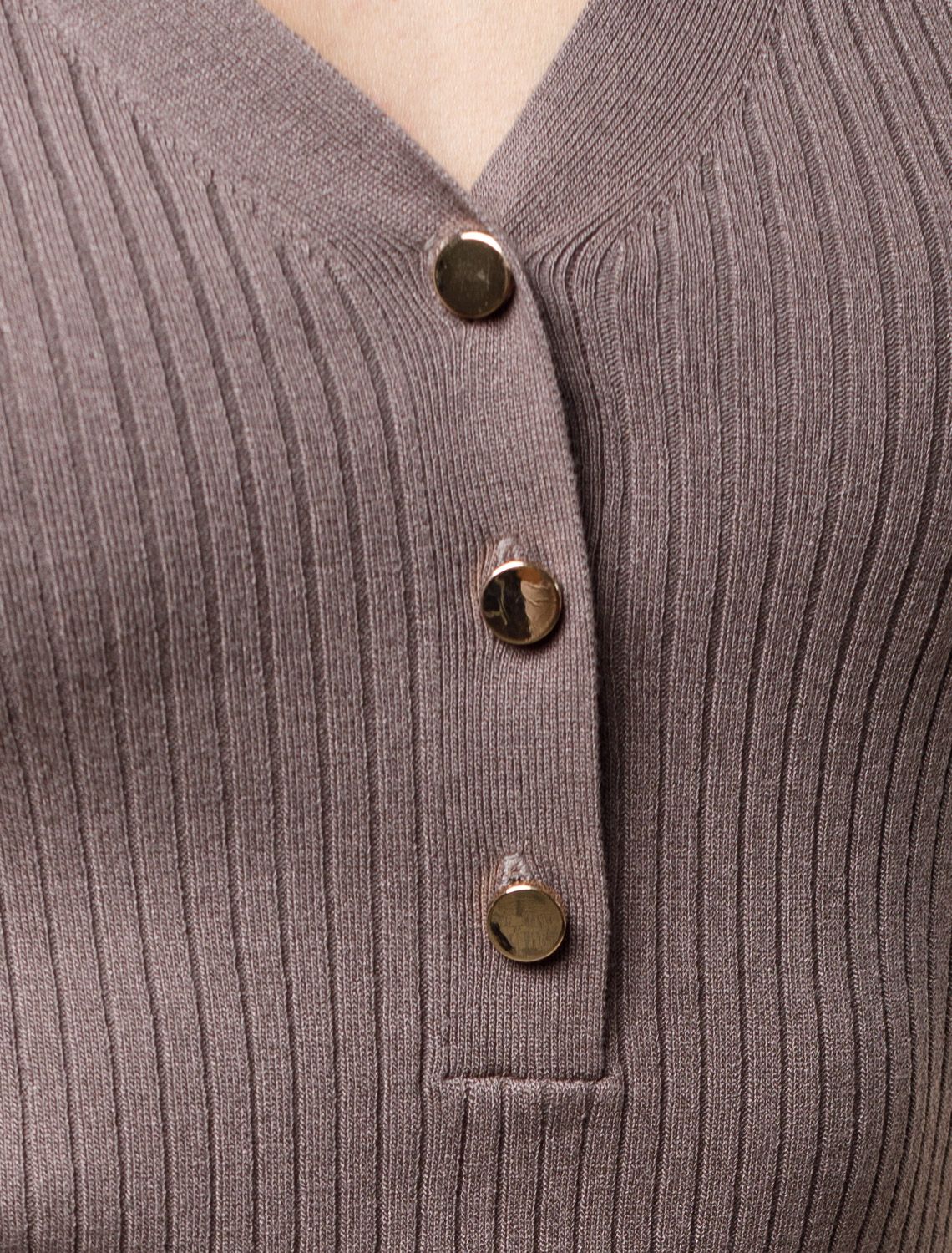 Ст.цена 1990р Джемпер тонкой вязки из вискозы с нейлоном D39.337 кофейный