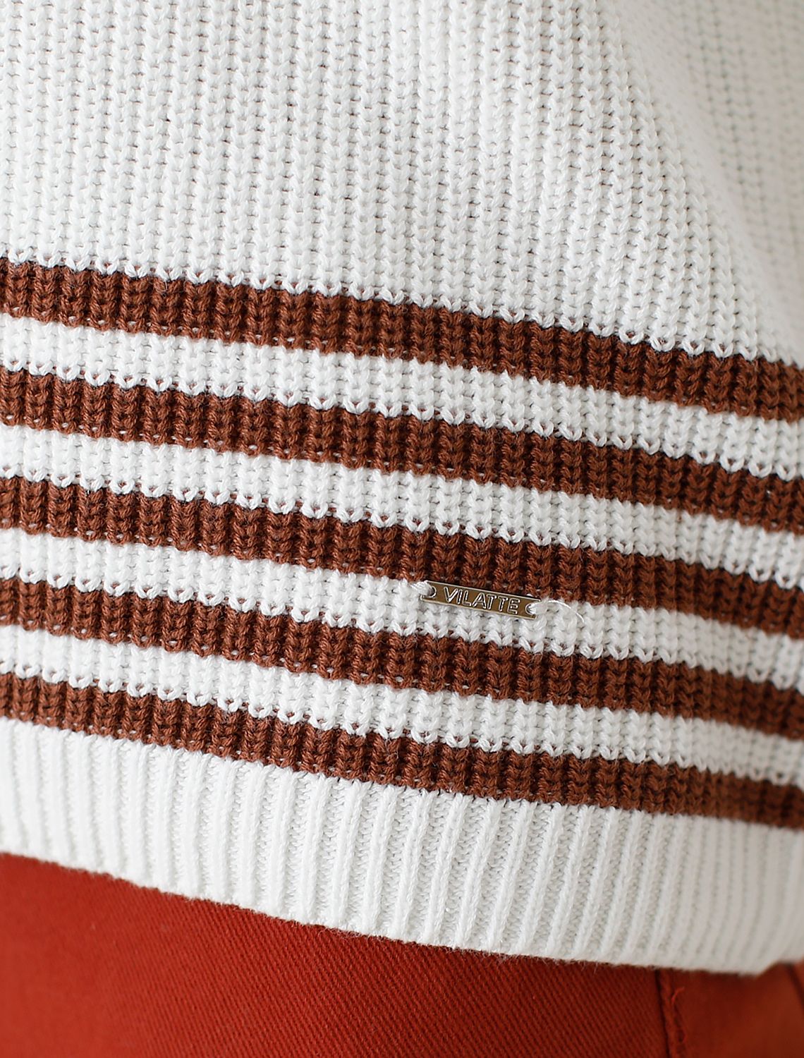 Ст.цена 2490р Джемпер крупной вязки из хлопка D39.340 белый_кофейный