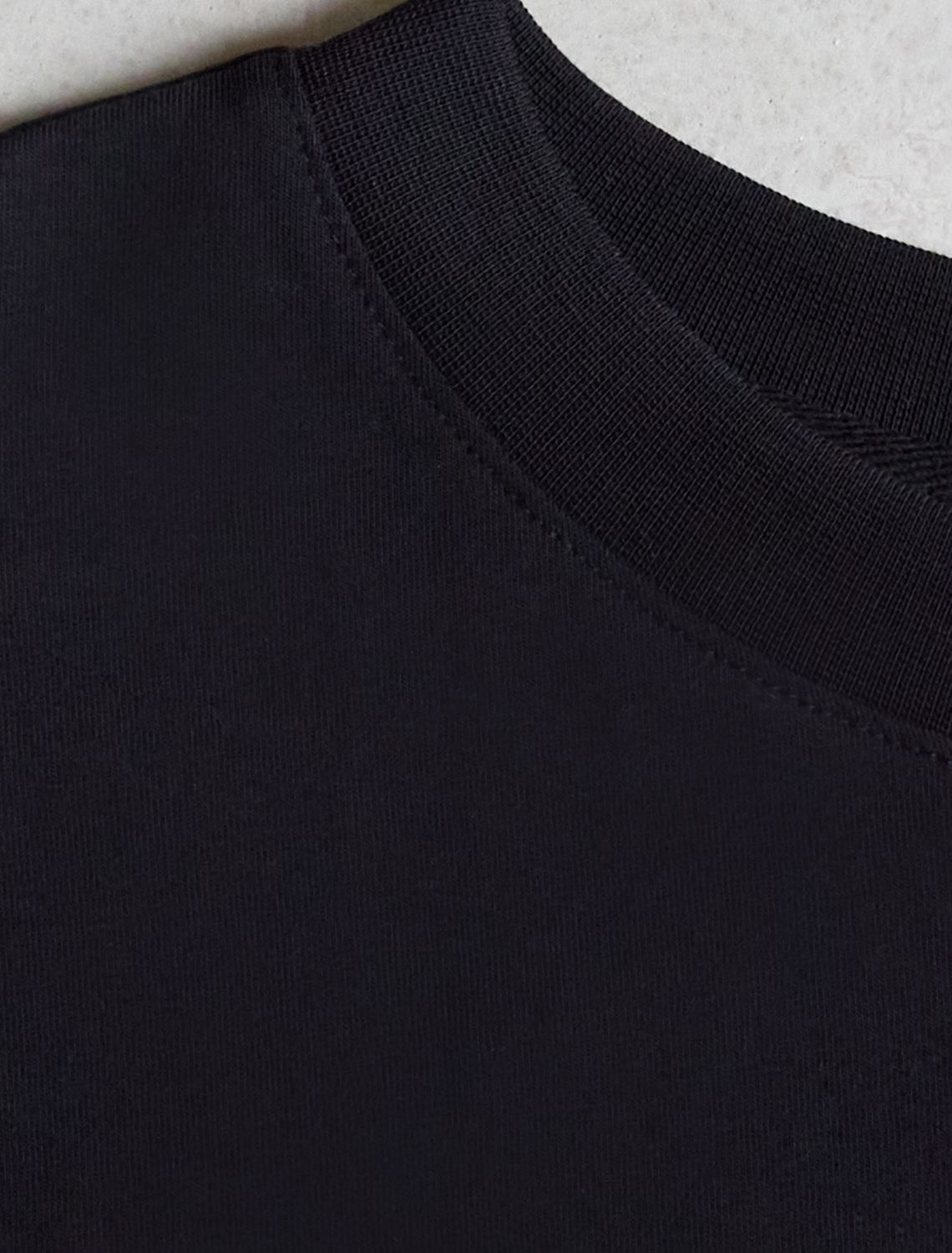 Ст.цена 1390р Футболка из премиального хлопка с авторским принтом D49.117 черный_inspire