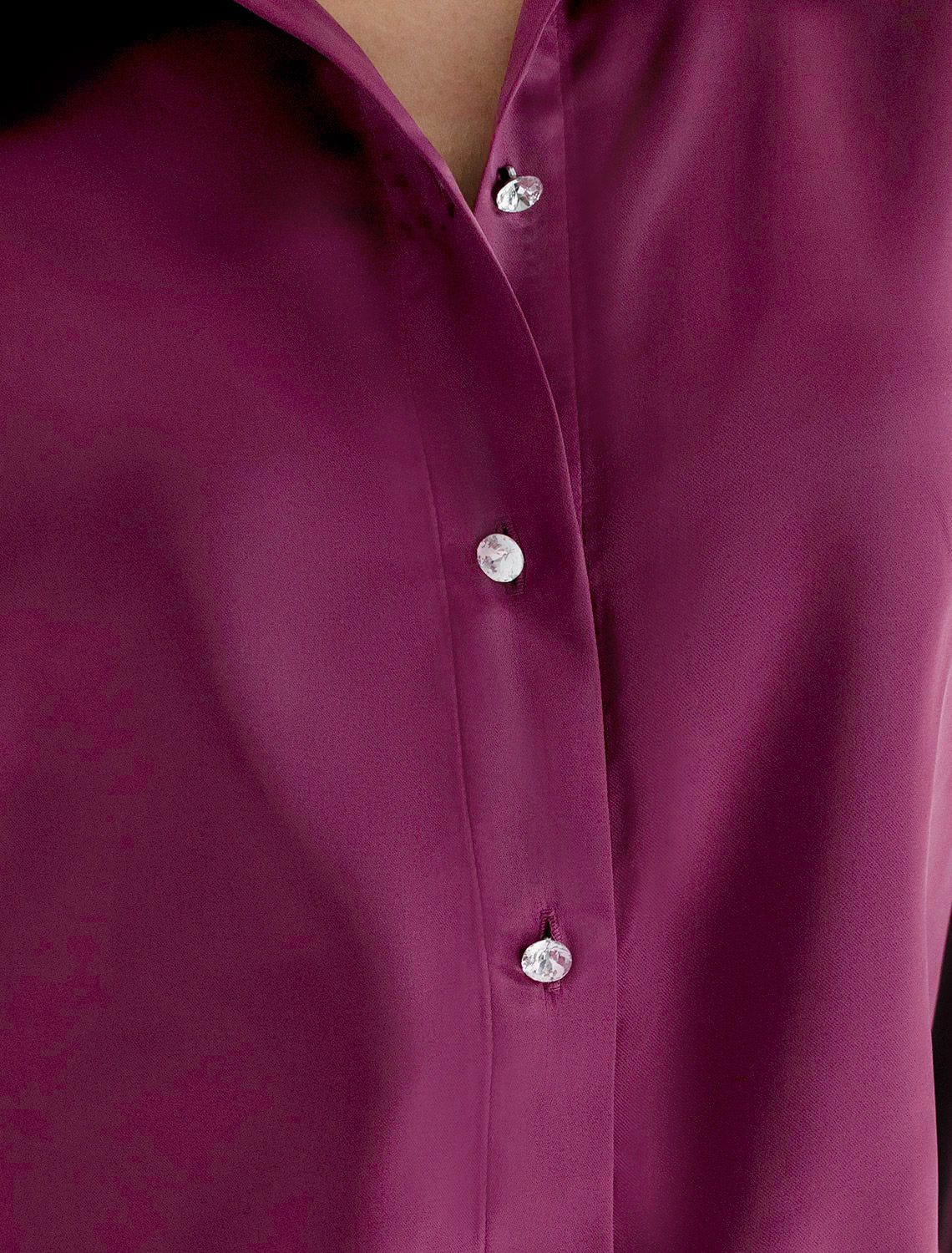 Блузка с короткими рукавами из плотного струящегося сатина