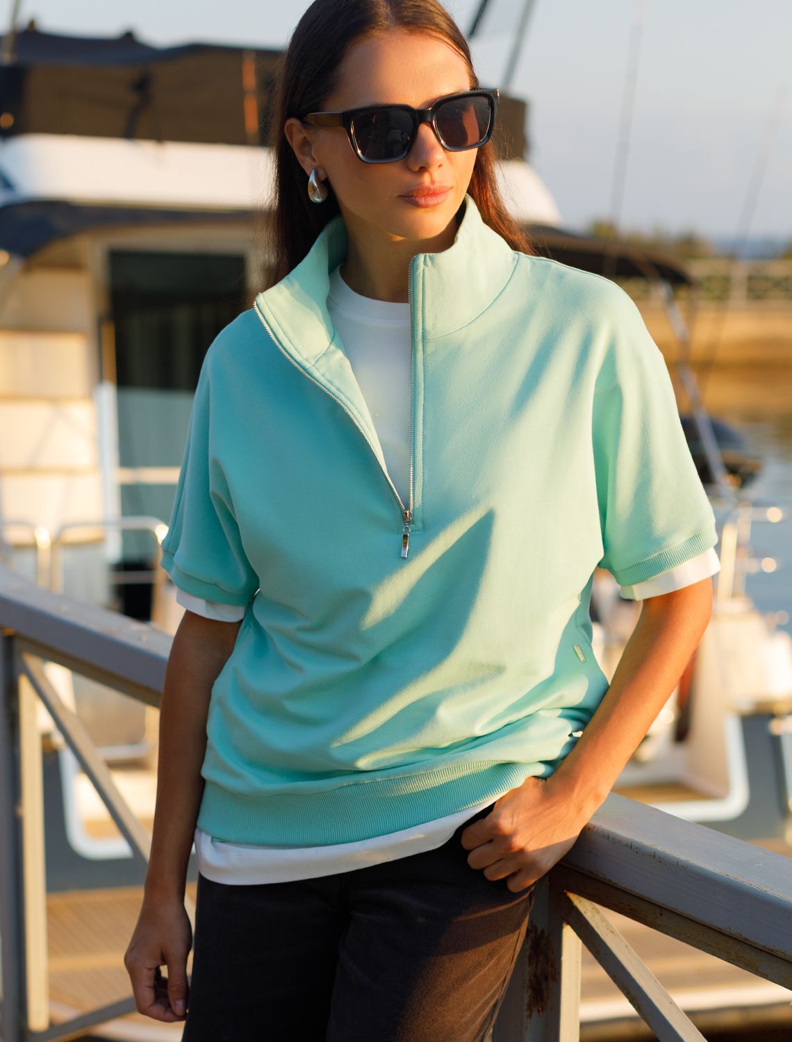 Джемпер из тонкого премиального футера с эластаном