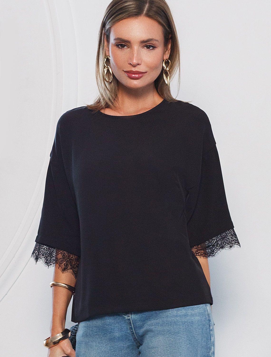 Блузка свободная из креп-шифона с кружевом