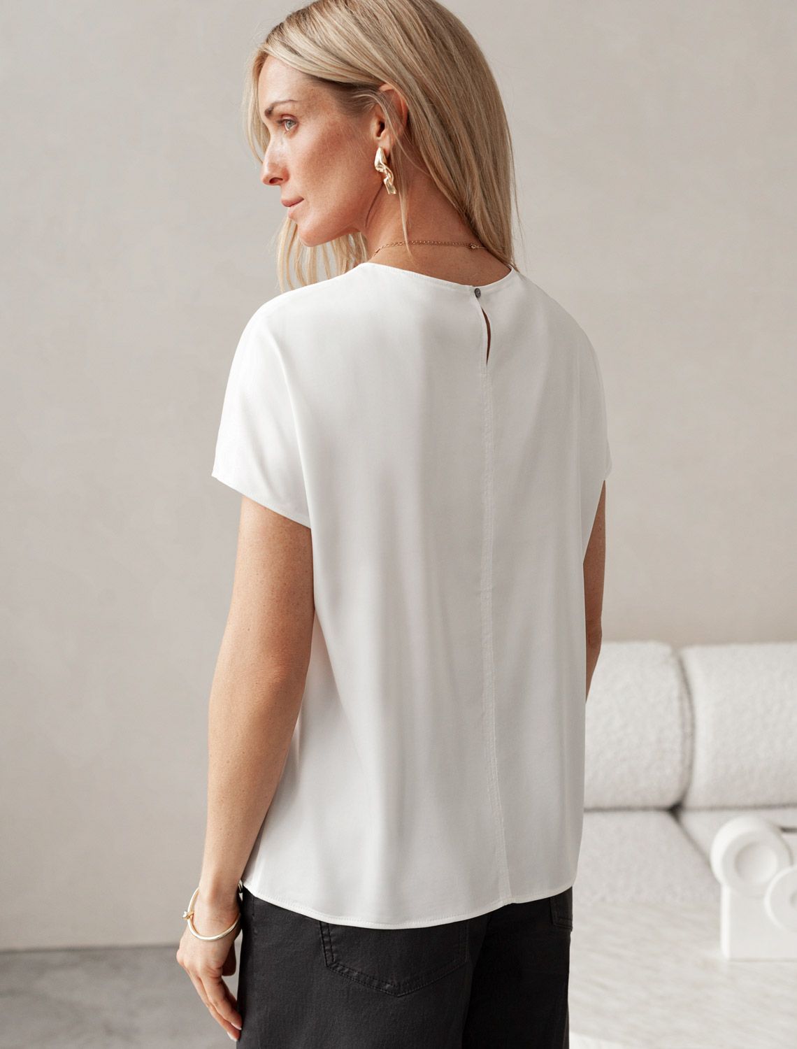 Блузка из сатина с коротким рукавом