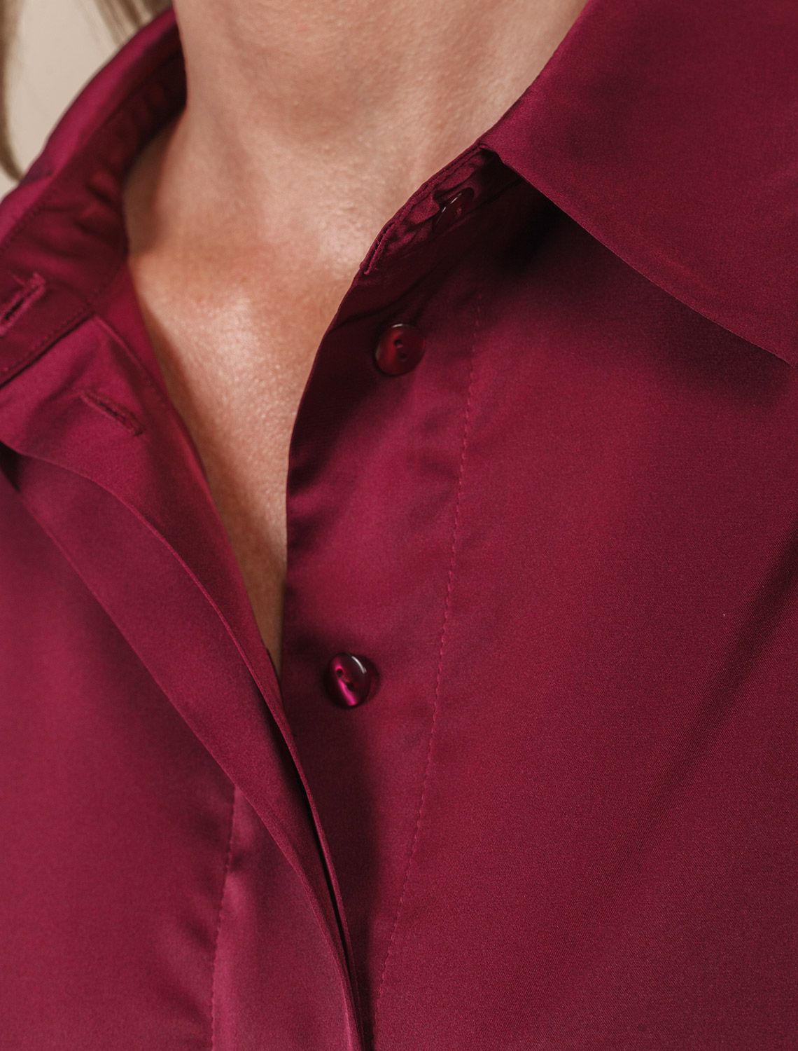 Блузка из сатина с эластаном