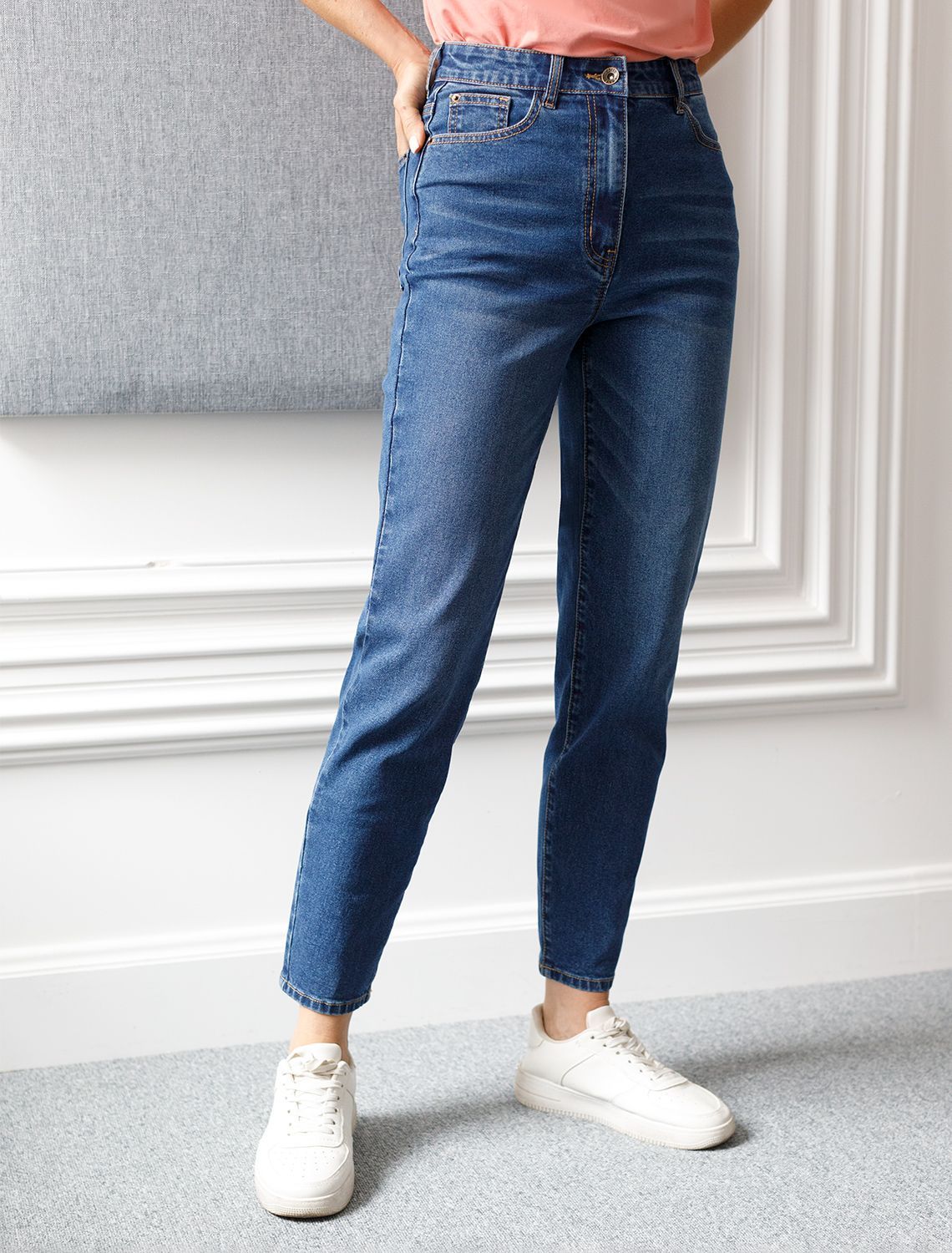 Джинсы мом фит из мягкой эластичной джинсы 13,5OZ