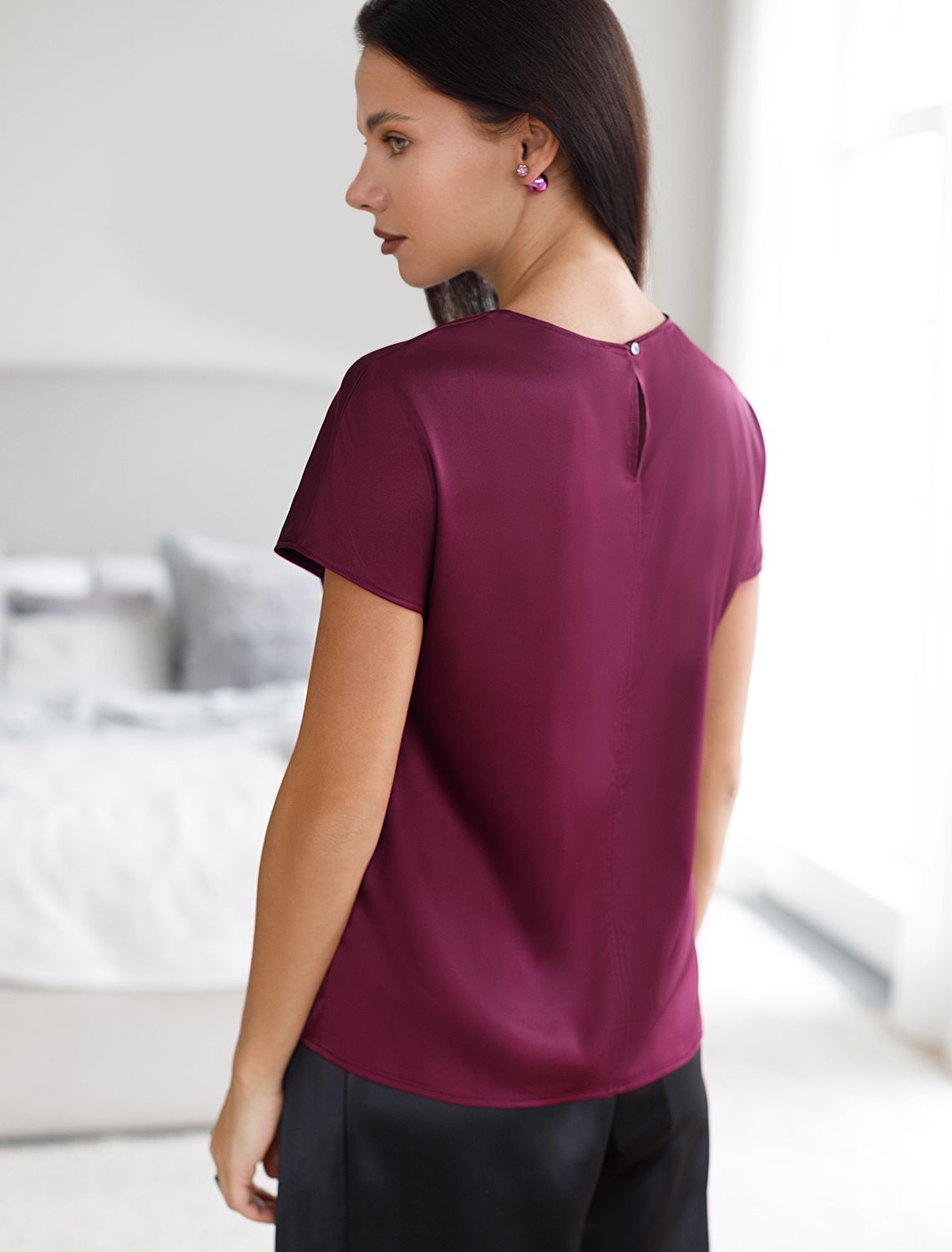 Блузка из сатина с коротким рукавом