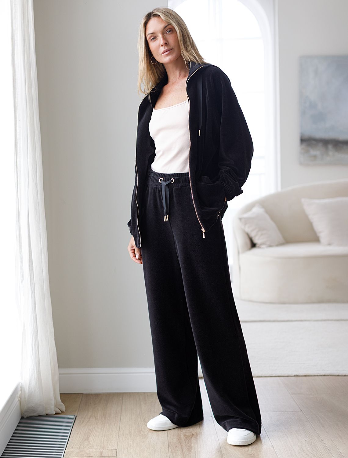 Худи из бархатистого велюра