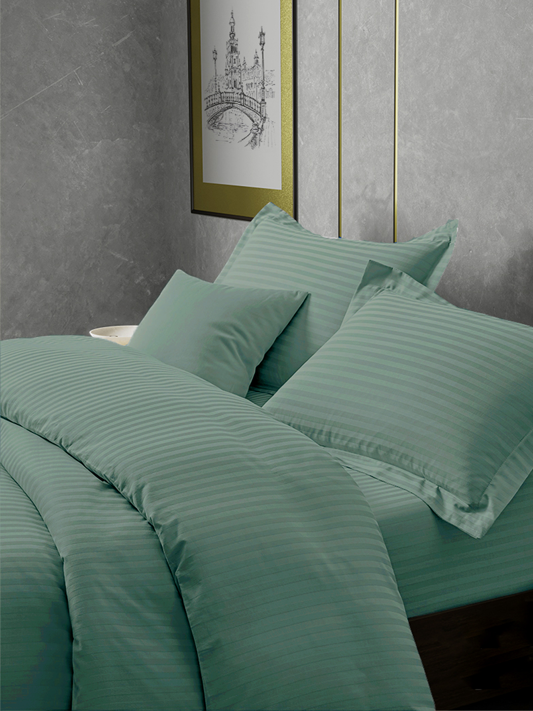 Постельное белье сатин страйп с простыней на резинке - Аквамарин