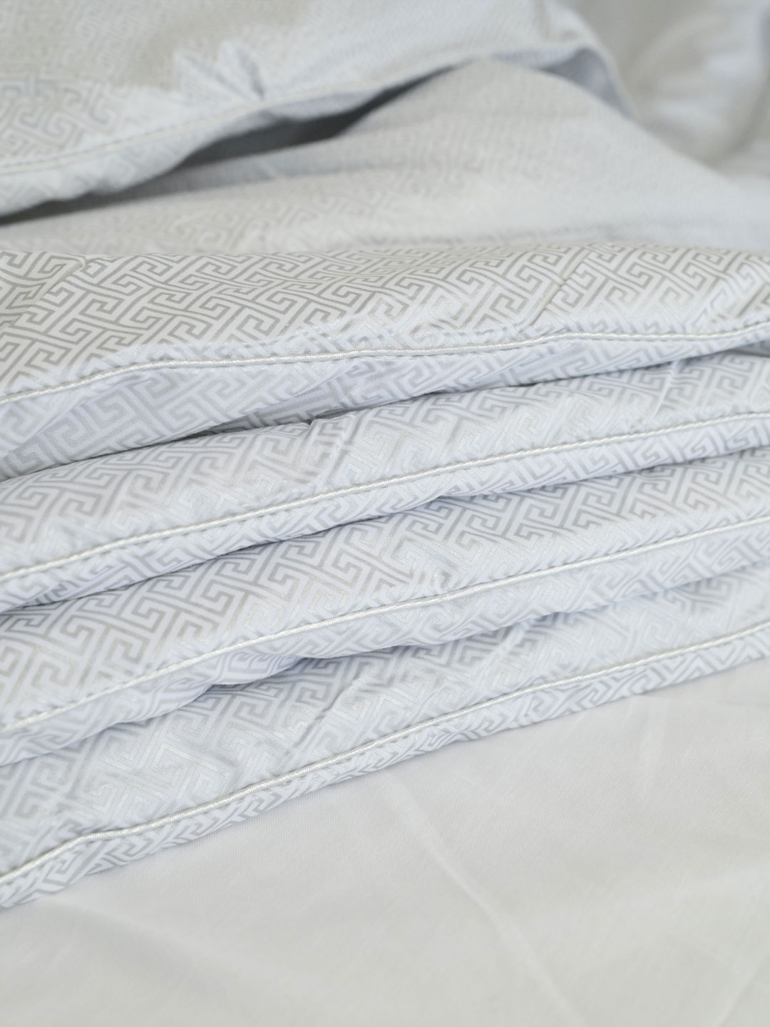 Одеяло Luxe облегченное Евро