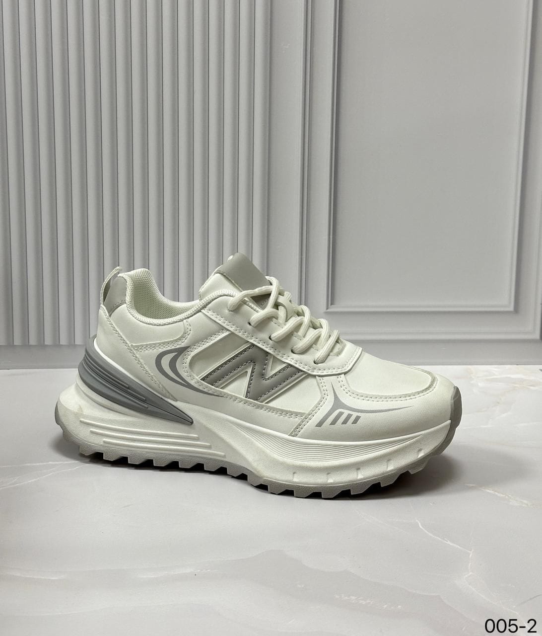 Кроссовки женские, код 2588789